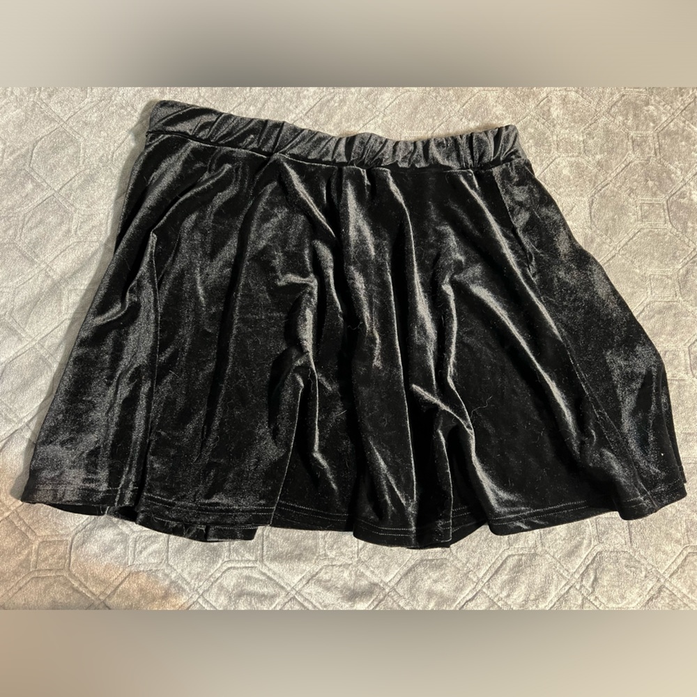 VELVET 2X SHEIN SKIRT